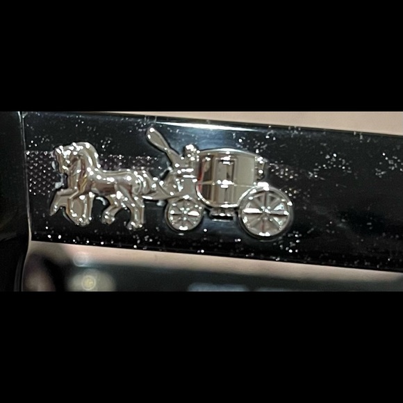 Coach Sunglasses - Picture 3 of 4